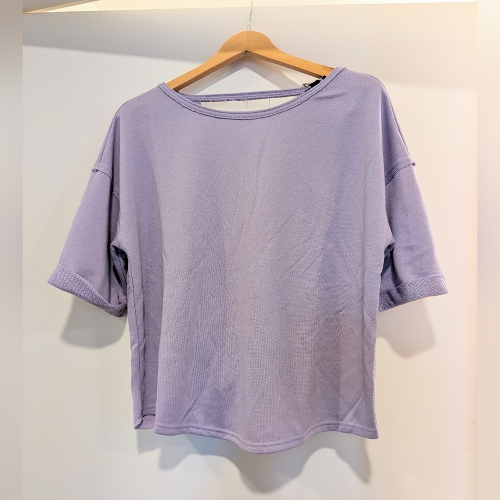 Lumier Women Oversized Backless Active T Shirt size S Lilac Purple Boat Neck